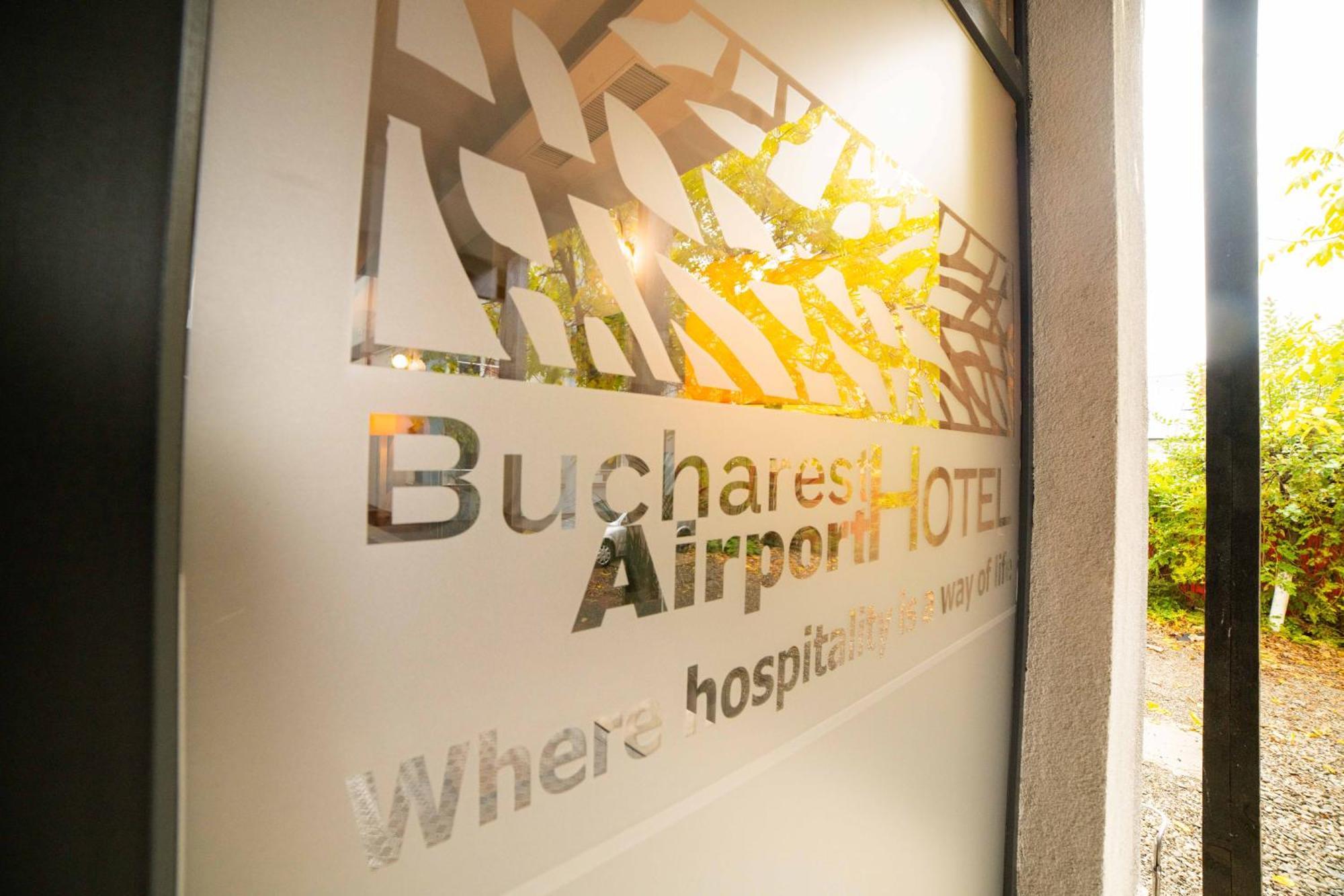 オトペニ Bucharest Airport Accomodationアパートホテル エクステリア 写真