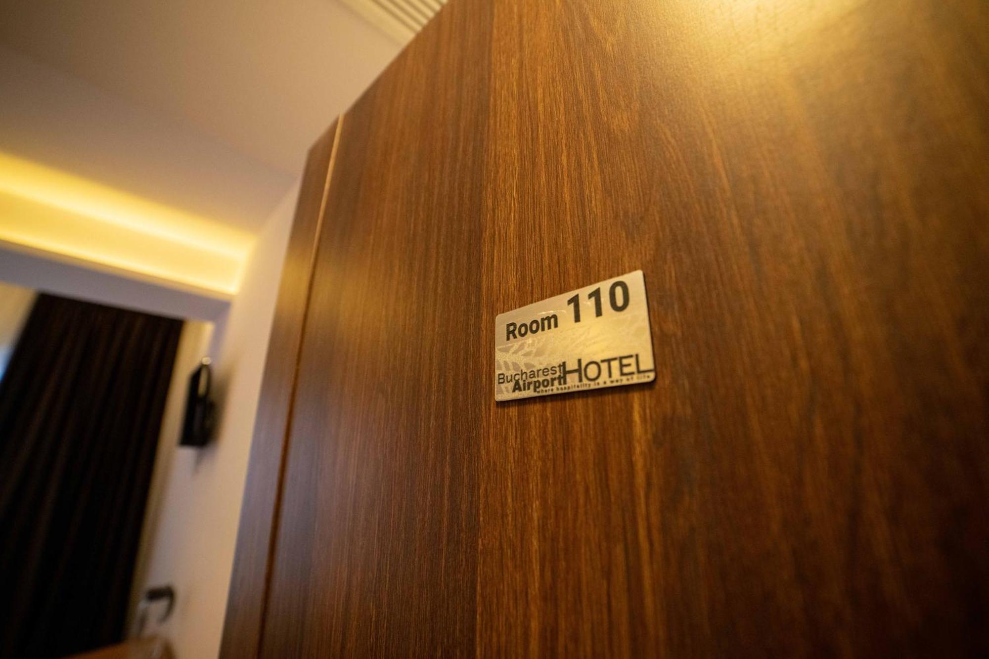 オトペニ Bucharest Airport Accomodationアパートホテル エクステリア 写真